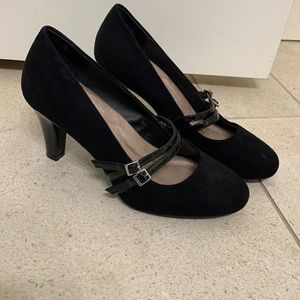Black Mary Jane style 2.5 inch heels Size 9